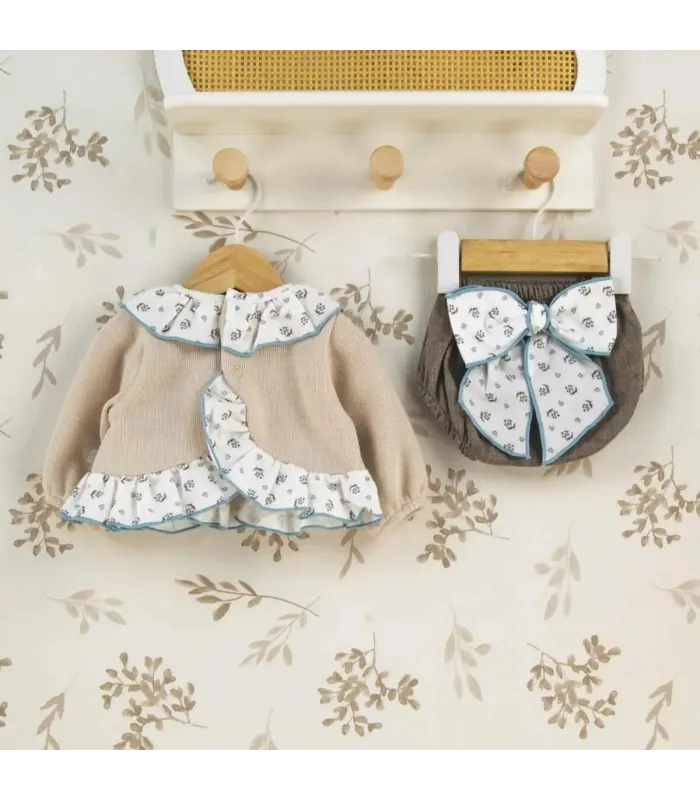 Trasero de conjunto Pololo bebé crudo volante cuello estampado ribete celeste pololo algodón invierno