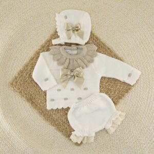 Conjunto Cubrepañal Lana Camelia Crudo