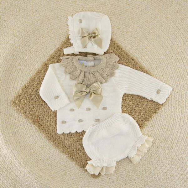 Conjunto Cubrepañal Lana Camelia Crudo