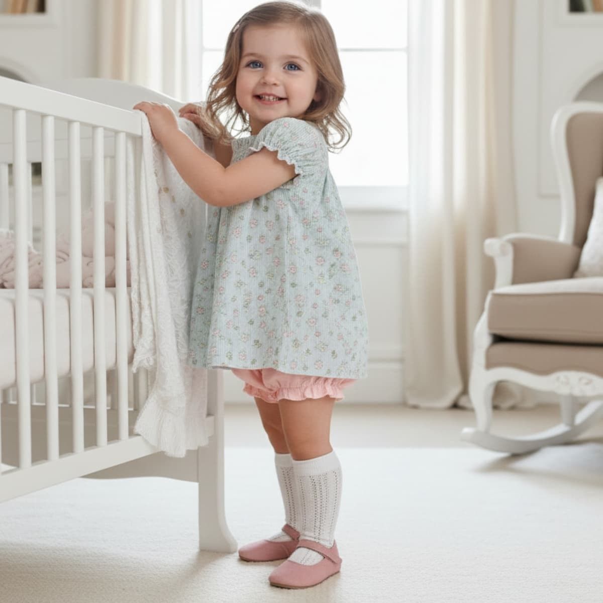 Jesusito bebé floral celeste Dulce de Fresa con lazo coral