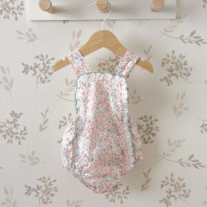 pelele bebe floral calamaro mumbai volantes laterales verano