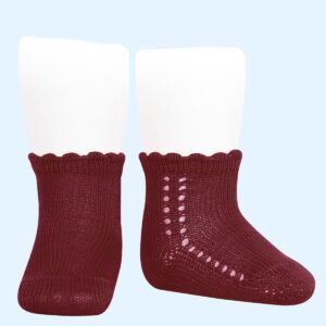 Calcetín Corto Perlé Calado Lateral Borgoña Cóndor