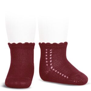 Calcetín Corto Perlé Calado Lateral Borgoña Cóndor