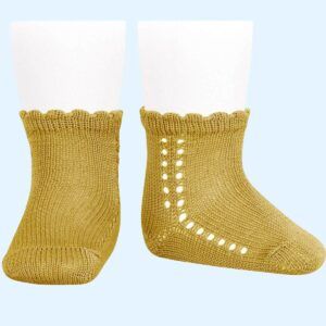 Calcetín Corto Perlé Calado Lateral Mostaza Cóndor