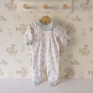 Pelele bebé niña verde floral Babidu con volante